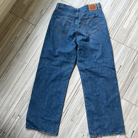 Levi’s high waisted straight jeans size 31 length 31. Excellent condition. - Picture 4 of 7